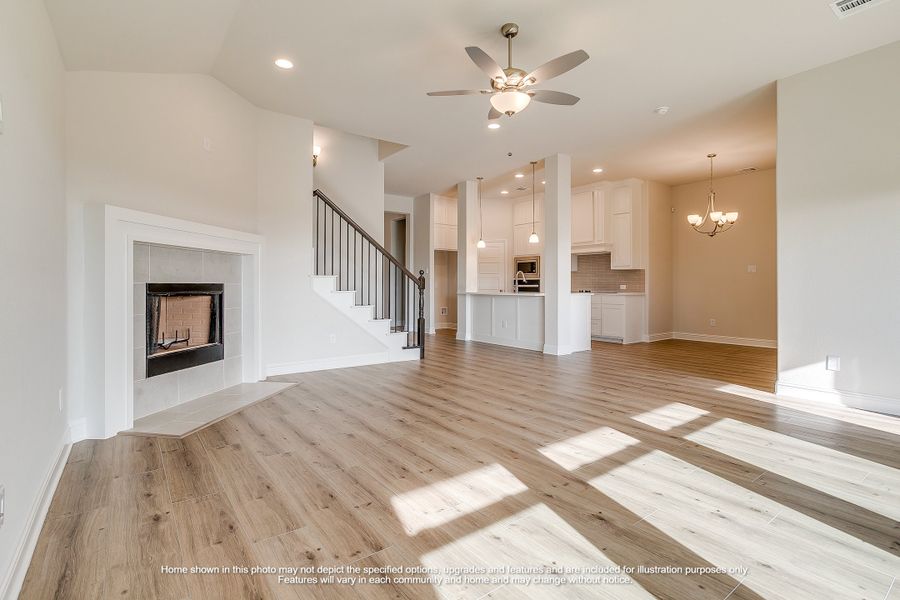 Spacious, unfurnished interior of a new home in The Oasis, Waxahachie (Image 6).
