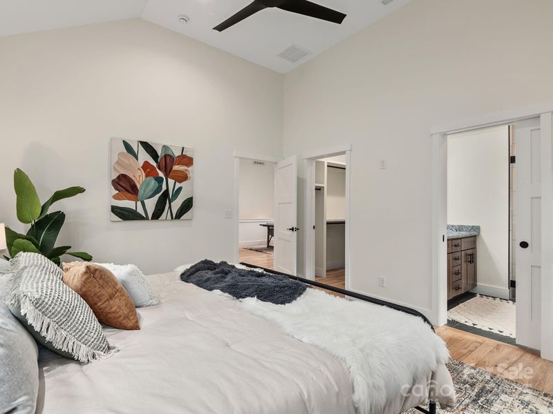 Primary complete with en-suite bathroom and walk in closet