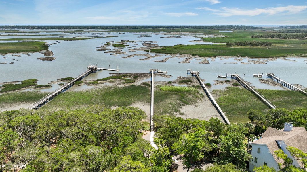 Natural landscape and outdoor views near in Johns Island (Image 54). Natural landscape and outdoor views near in Johns Island (Image 54).