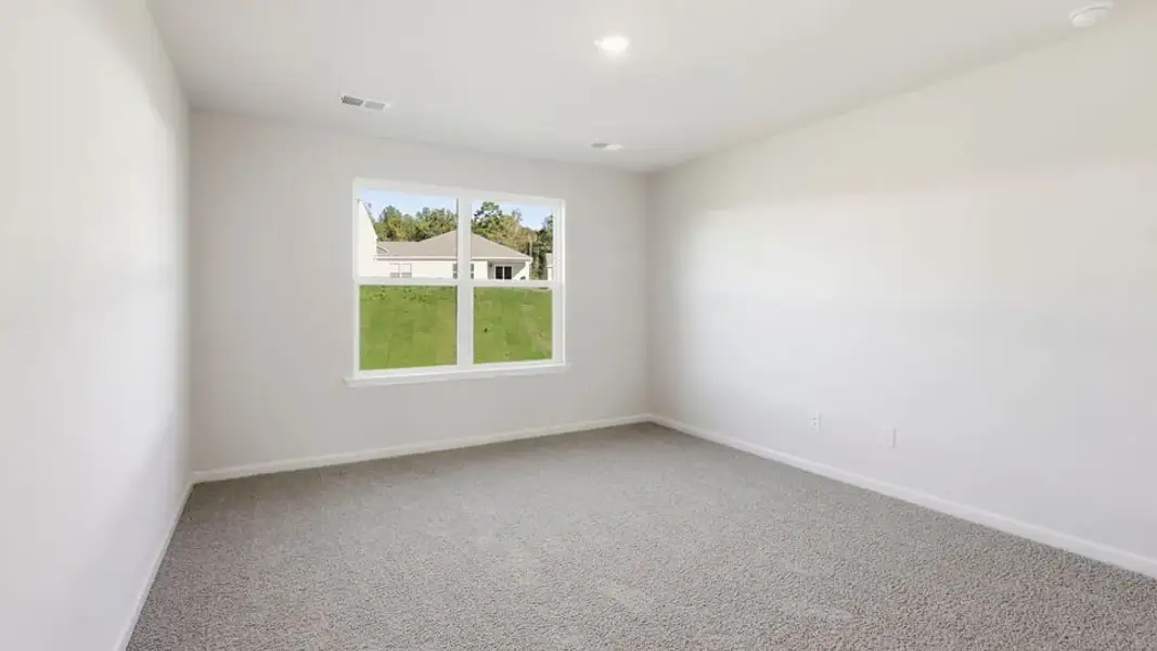 Spacious, unfurnished interior of a new home in Cedar Gap, Fountain Inn (Image 26).