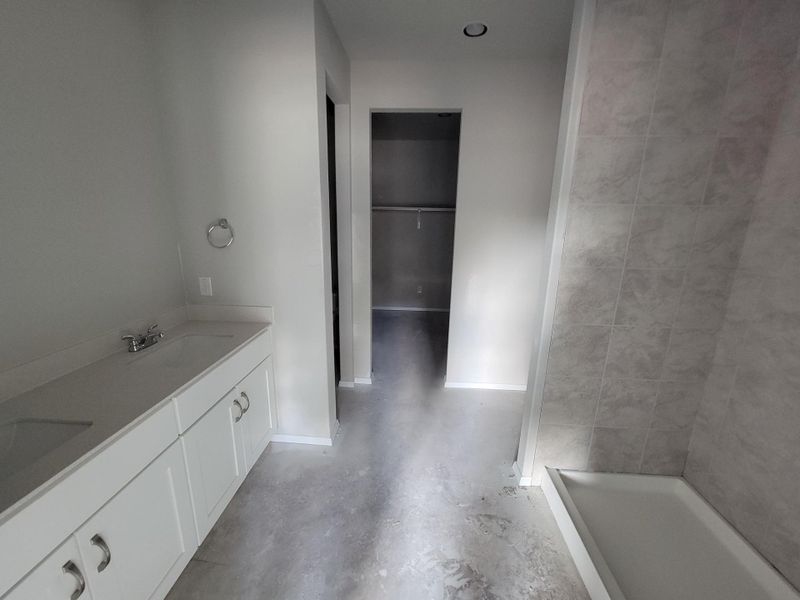 Image 35 of a home in Cloverleaf. Image 35 of a home in Cloverleaf.