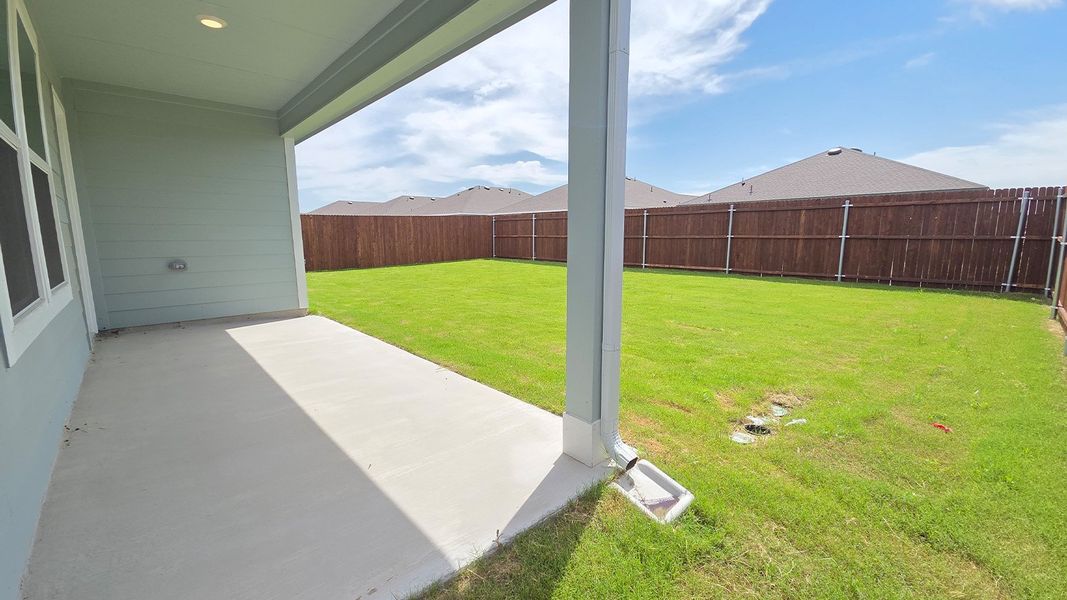 Exterior details and patio area of a home in Wildwood, Royse City (Image 3).