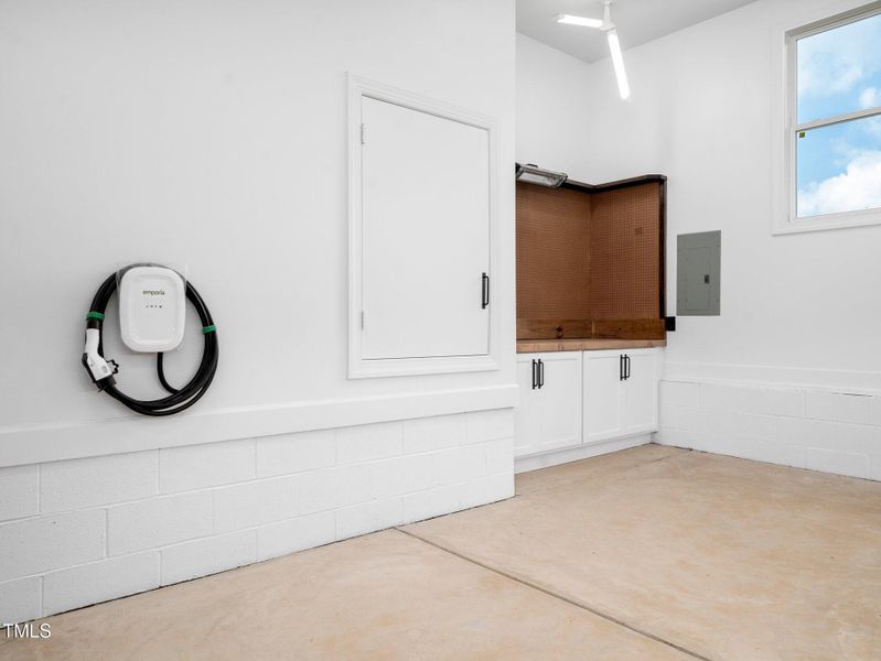 B2877BF3-AC01-4149-BF4B-B2D30EC842E2