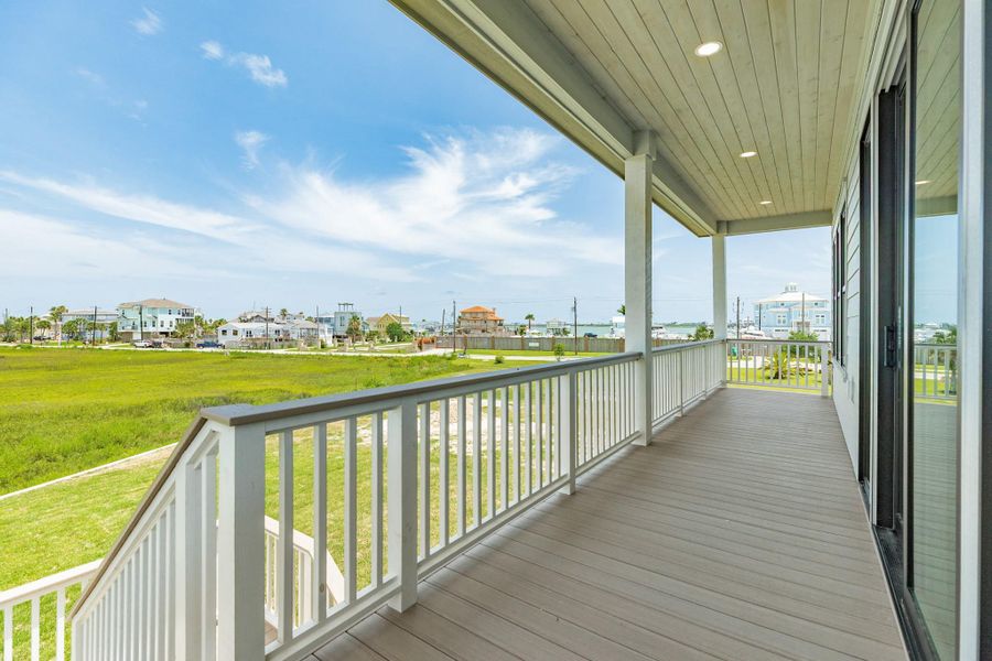 Exterior details and patio area of a home in , Galveston (Image 28).