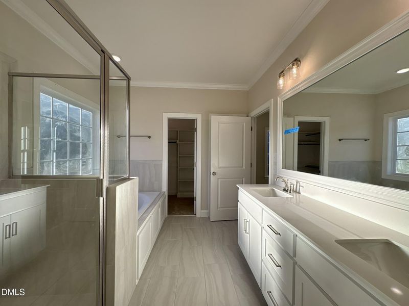 dd2edb87-addf-403b-bc10-1d1222f35610