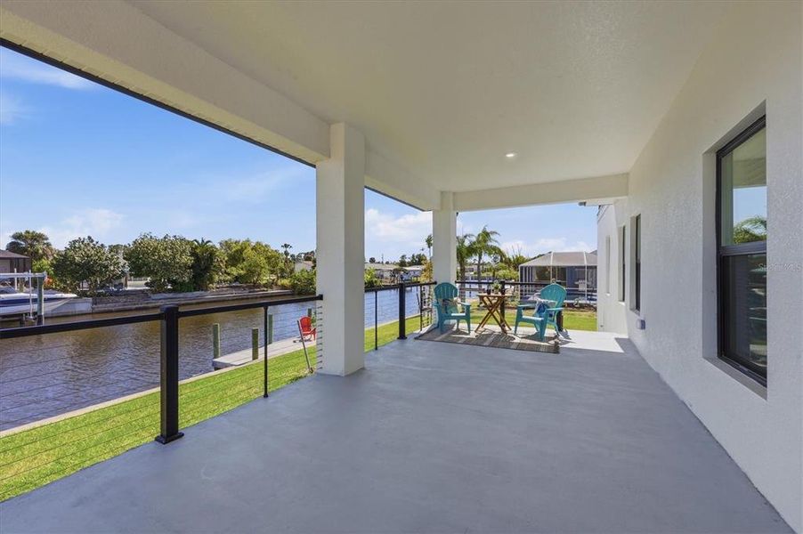 Exterior details and patio area of a home in , Port Charlotte (Image 2).