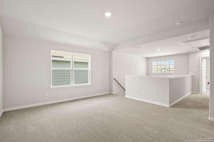 Spacious, unfurnished interior of a new home in Abbott Place, St. Hedwig (Image 13). Spacious, unfurnished interior of a new home in Abbott Place, St. Hedwig (Image 13).