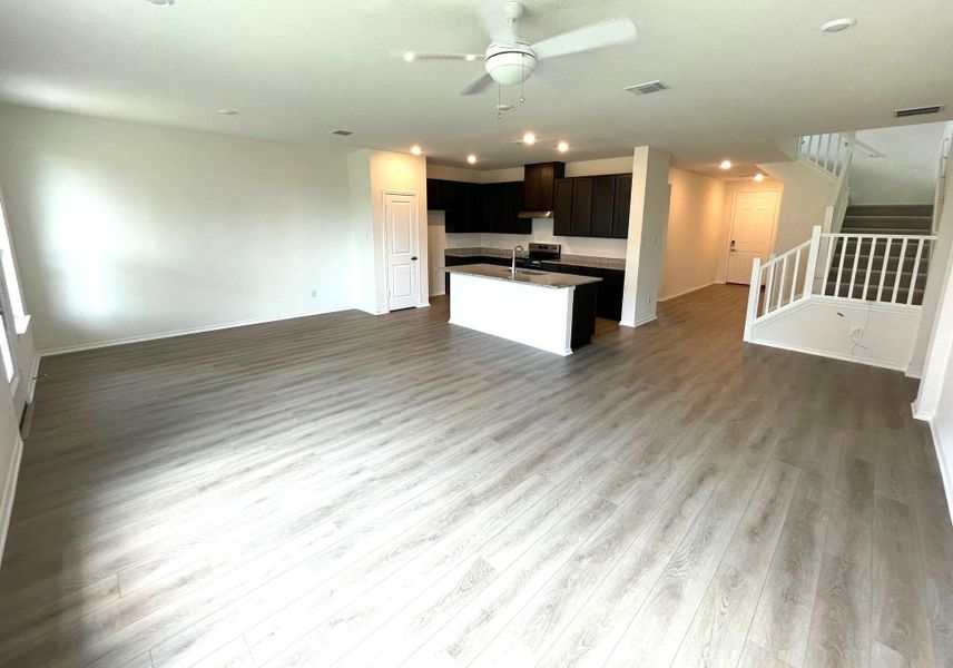 Spacious, unfurnished interior of a new home in Mustang Valley, Manor (Image 18). Spacious, unfurnished interior of a new home in Mustang Valley, Manor (Image 18).