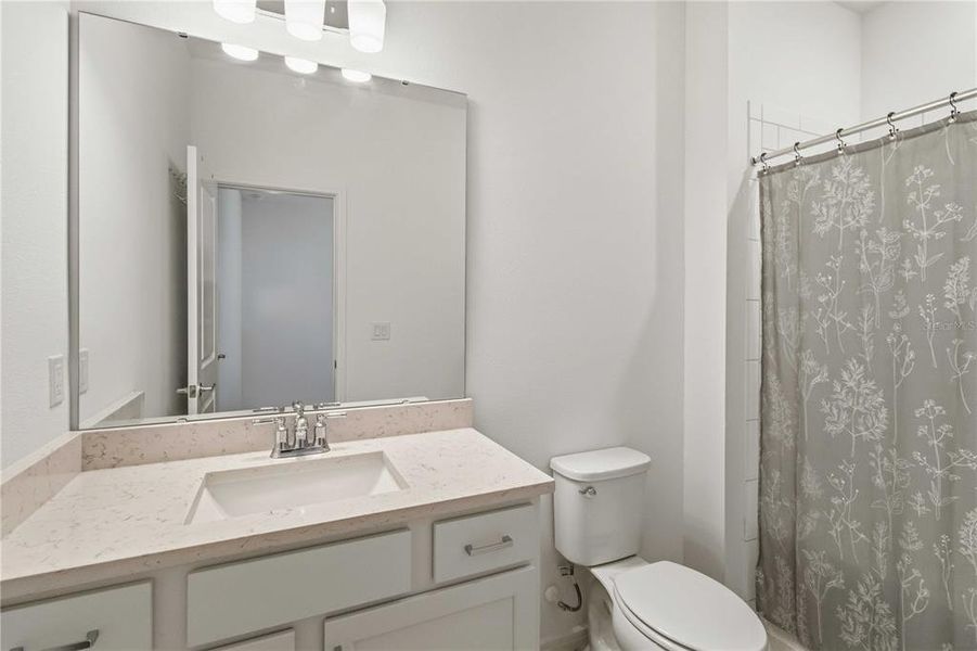 Furnished interior view inside a new home in , Valrico (Image 14).