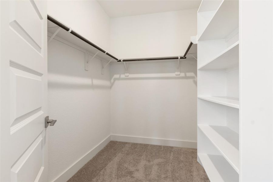 Spacious, unfurnished interior of a new home in Shady Acres, Houston (Image 28). Spacious, unfurnished interior of a new home in Shady Acres, Houston (Image 28).