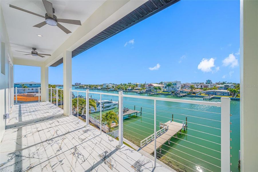 Exterior details and patio area of a home in , Treasure Island (Image 3).