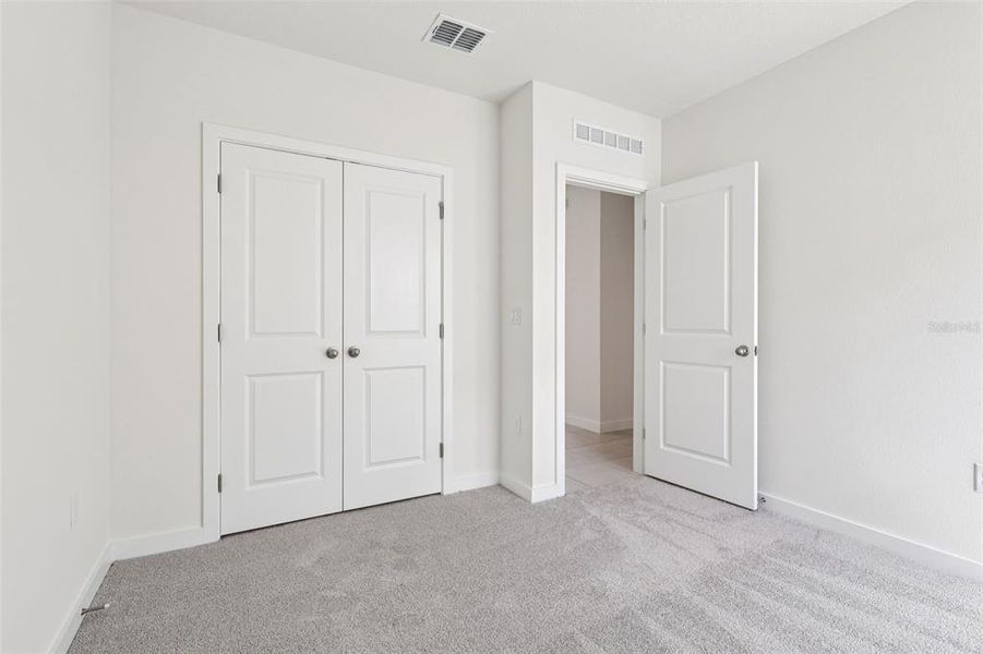 Spacious, unfurnished interior of a new home in Hamilton Bluff, Haines City (Image 27).