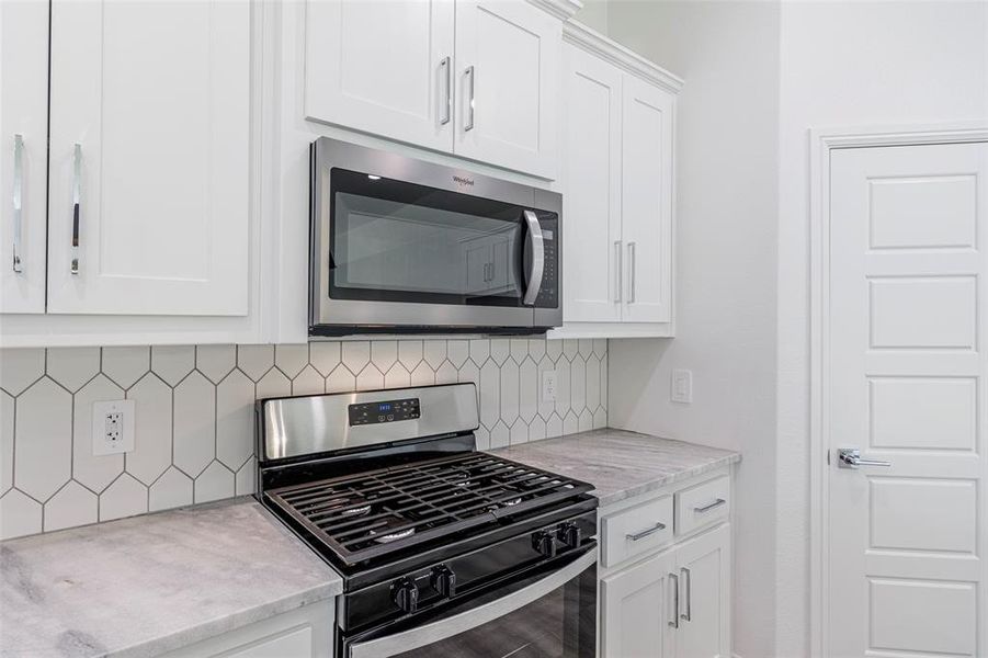 Furnished interior view inside a new home in , Fort Worth (Image 11).