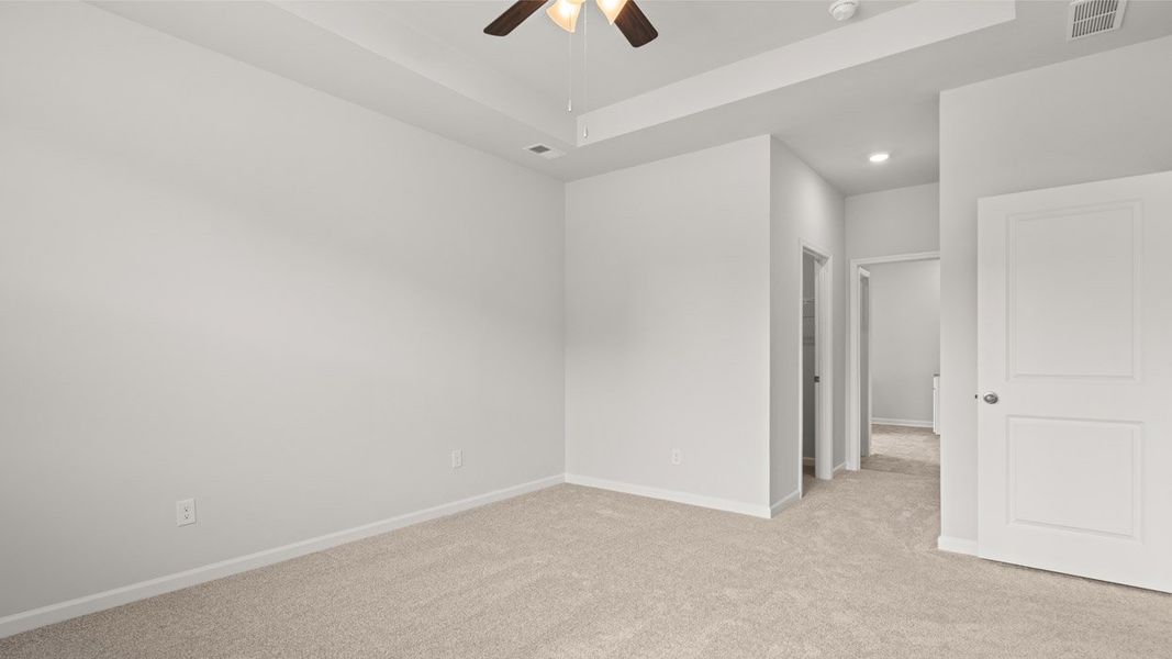 Spacious, unfurnished interior of a new home in The Abbey at Trolley Run Station, Aiken (Image 18).