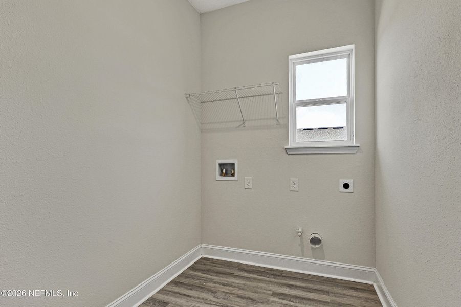 Spacious, unfurnished interior of a new home in , Palm Coast (Image 11).