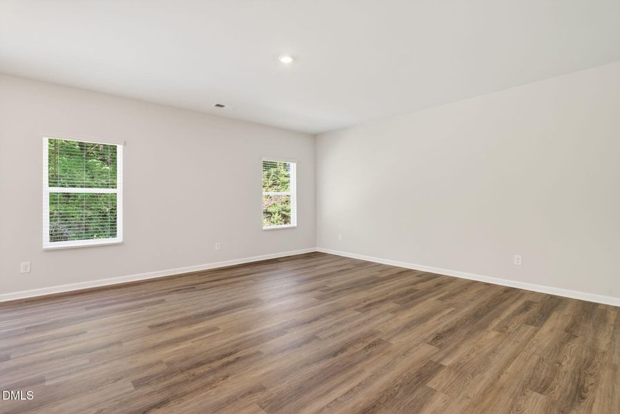 7-web-or-mls-DSC02568 7-web-or-mls-DSC02568