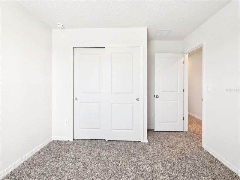 Spacious, unfurnished interior of a new home in Benton Hills - Classic Series, Brooksville (Image 8).