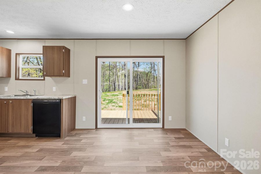 Spacious, unfurnished interior of a new home in , Old Fort (Image 14).