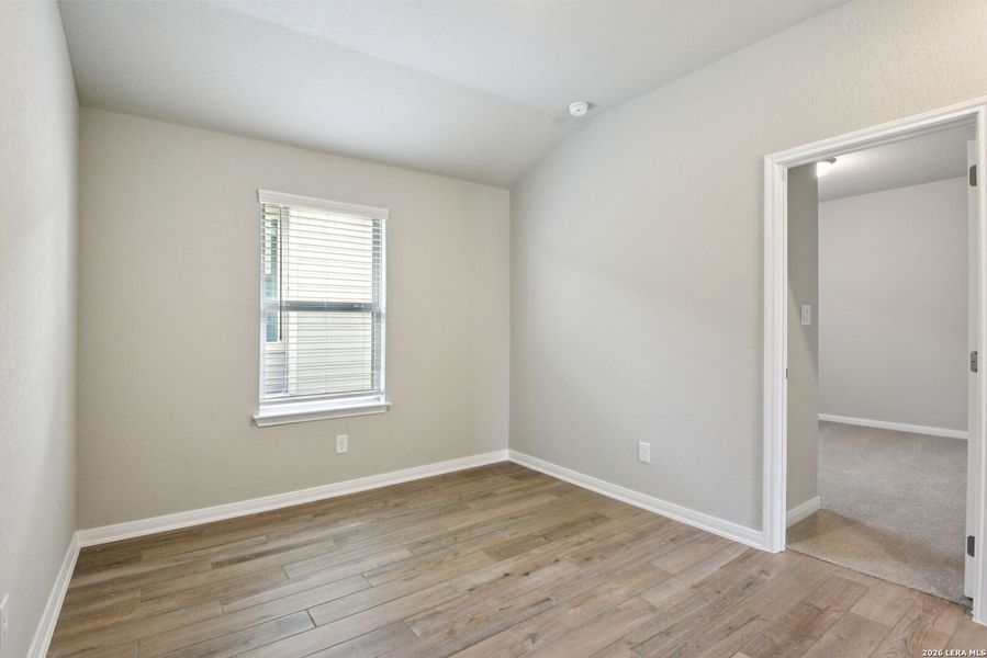 Spacious, unfurnished interior of a new home in Sagebrooke - Premier Series, San Antonio (Image 28).