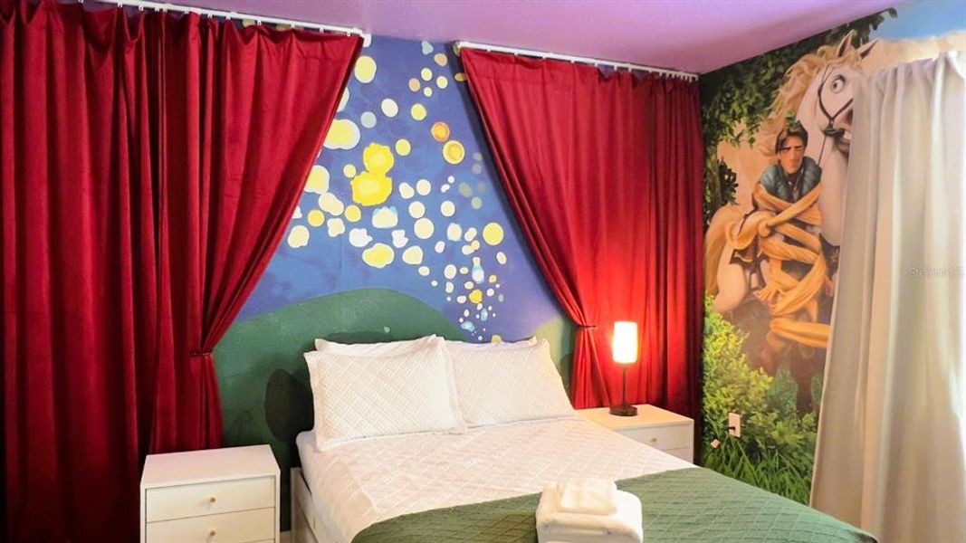 Furnished interior view inside a new home in , Clermont (Image 50).