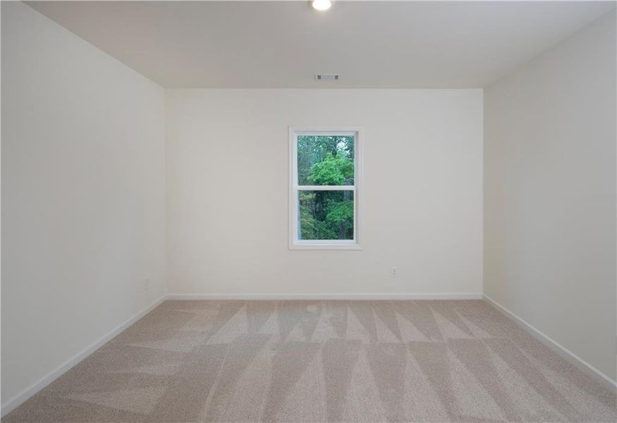 Spacious, unfurnished interior of a new home in , Flowery Branch (Image 8).