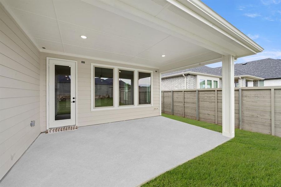 11748 Edgewood- Back-5018 11748 Edgewood- Back-5018
