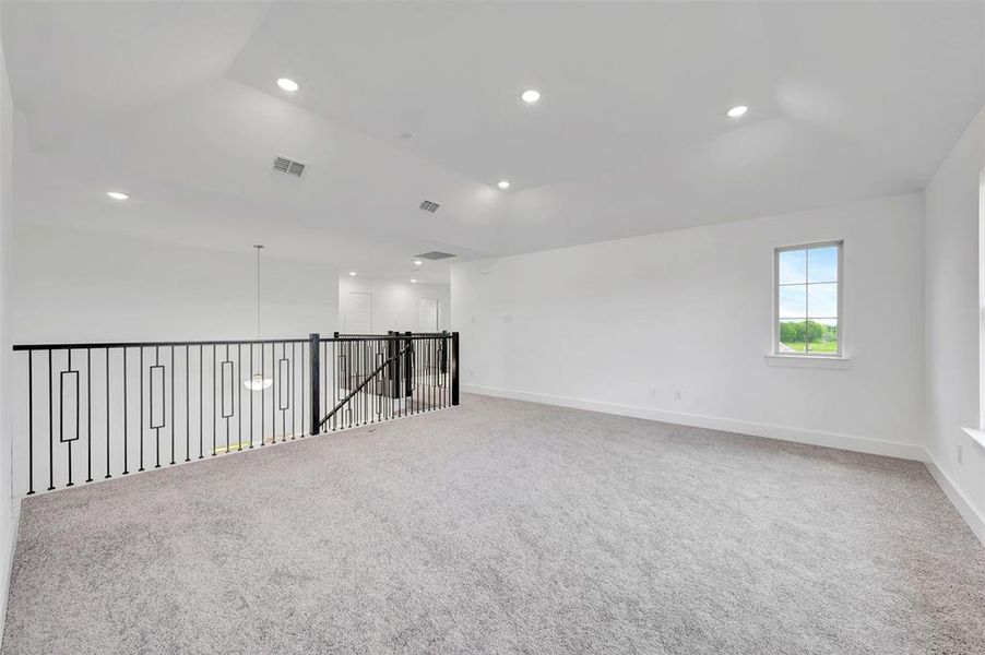 Spacious, unfurnished interior of a new home in Lily Creek at Sutton Fields, Aubrey (Image 34). Spacious, unfurnished interior of a new home in Lily Creek at Sutton Fields, Aubrey (Image 34).