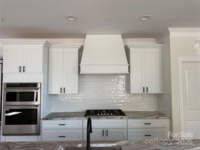 Image 36 of a home in .