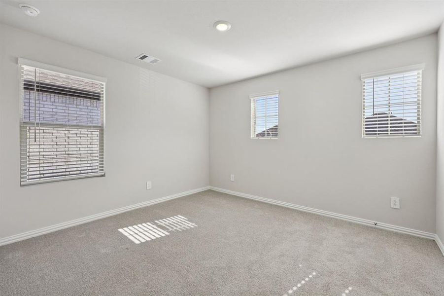 Spacious, unfurnished interior of a new home in Southridge - Signature Series, McKinney (Image 36). Spacious, unfurnished interior of a new home in Southridge - Signature Series, McKinney (Image 36).