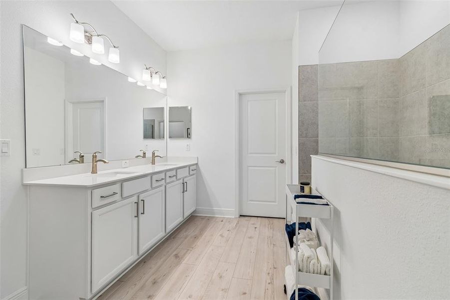 Furnished interior view inside a new home in , Tarpon Springs (Image 17). Furnished interior view inside a new home in , Tarpon Springs (Image 17).