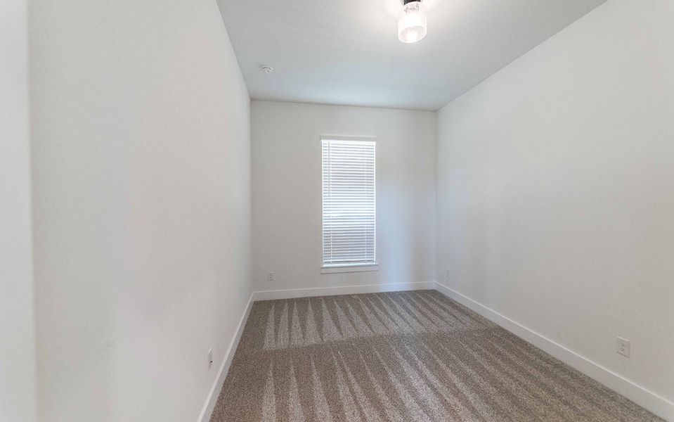 Spacious, unfurnished interior of a new home in Solterra, Mesquite (Image 27).
