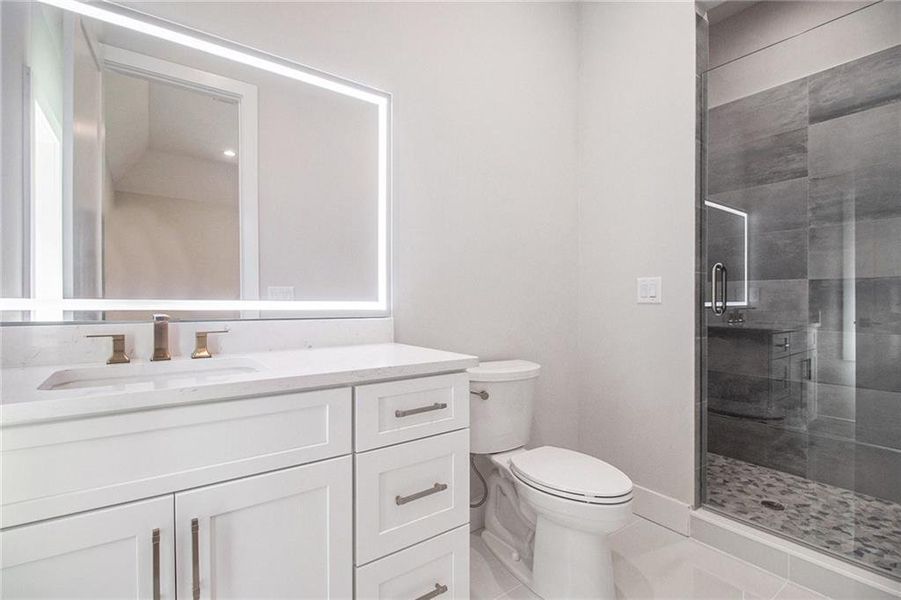 Furnished interior view inside a new home in , Alpharetta (Image 16).