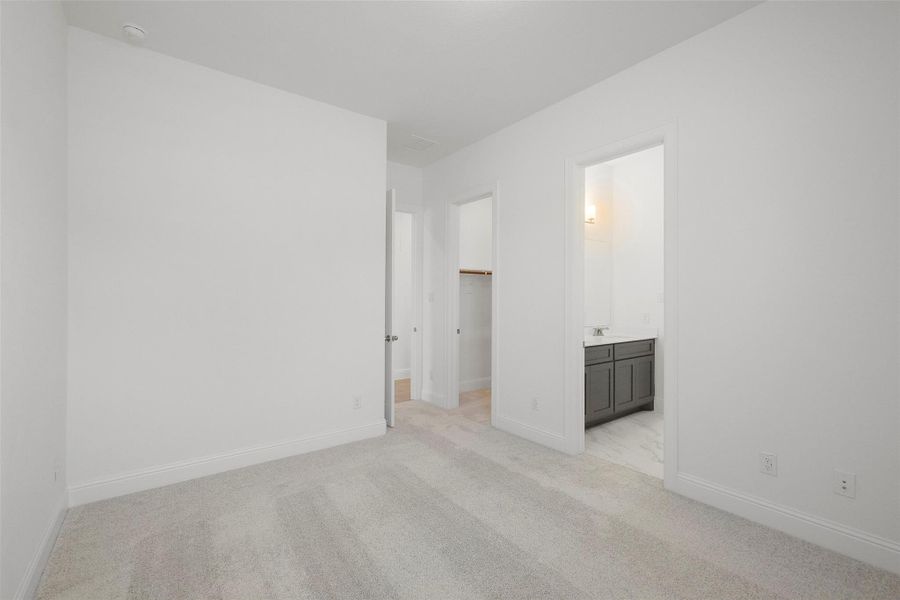 Image 40 of a home in .