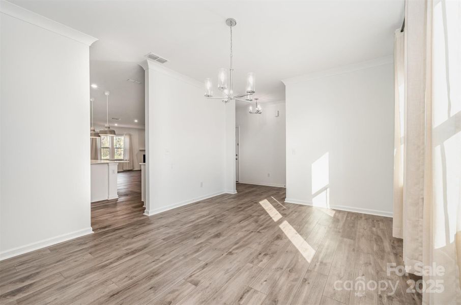 Spacious, unfurnished interior of a new home in Parkside Crossing, Charlotte (Image 11).