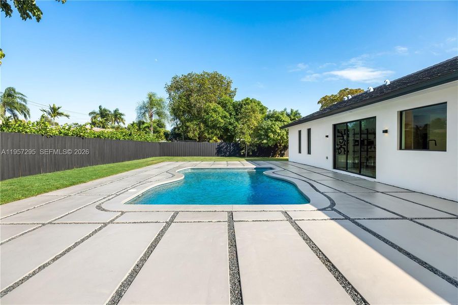 Exterior details and patio area of a home in , Palmetto Bay (Image 24).