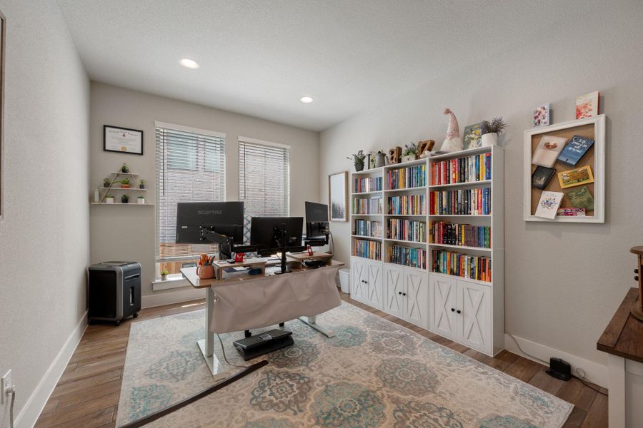 Furnished interior view inside a new home in 6 Creeks, Kyle (Image 6). Furnished interior view inside a new home in 6 Creeks, Kyle (Image 6).