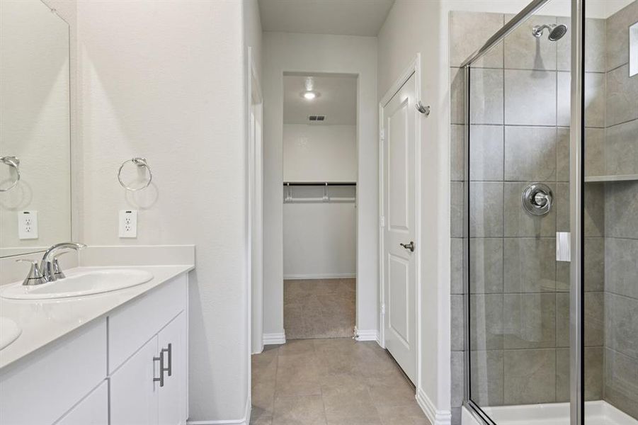 Furnished interior view inside a new home in Parks at Foster Crossing - Signature Series, Anna (Image 15).