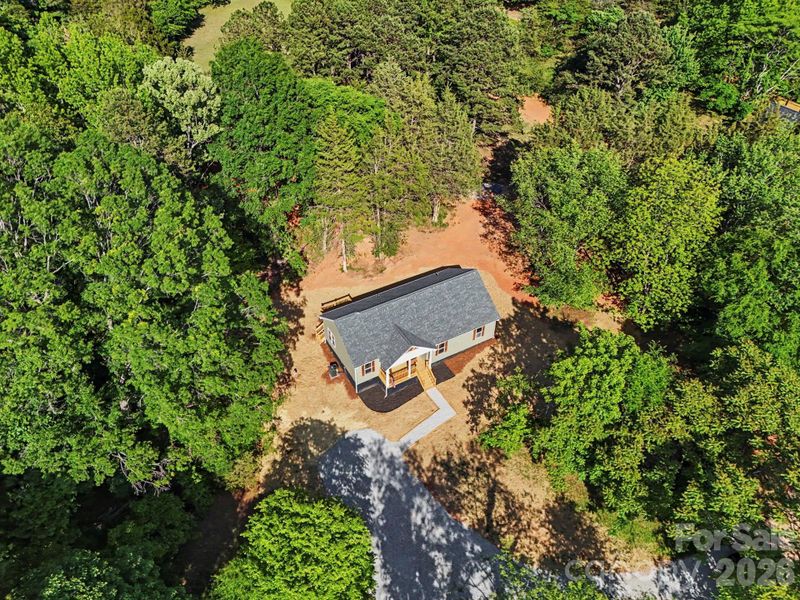 Natural landscape and outdoor views near  in Mooresville (Image 41).