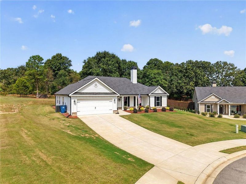 Front exterior of a new home in , Bethlehem, GA, highlighting curb appeal (Image 22). Front exterior of a new home in , Bethlehem, GA, highlighting curb appeal (Image 22).