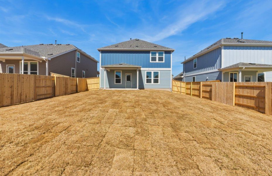 Exterior details and patio area of a home in Patterson Ranch, Georgetown (Image 3).