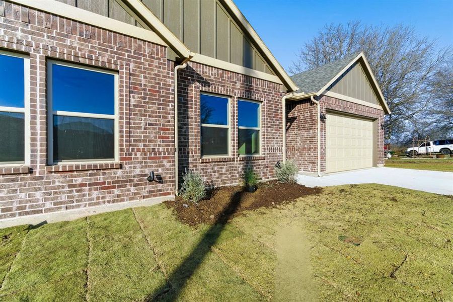 Exterior details and patio area of a home in , Bridgeport (Image 23).