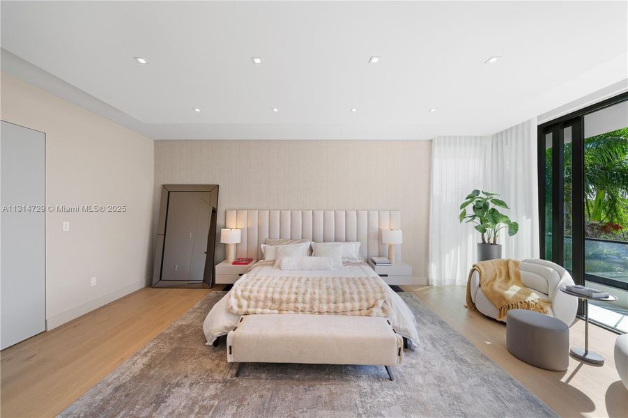 Furnished interior view inside a new home in , North Miami Beach (Image 20). Furnished interior view inside a new home in , North Miami Beach (Image 20).