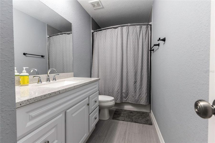 Furnished interior view inside a new home in , Belleview (Image 11).