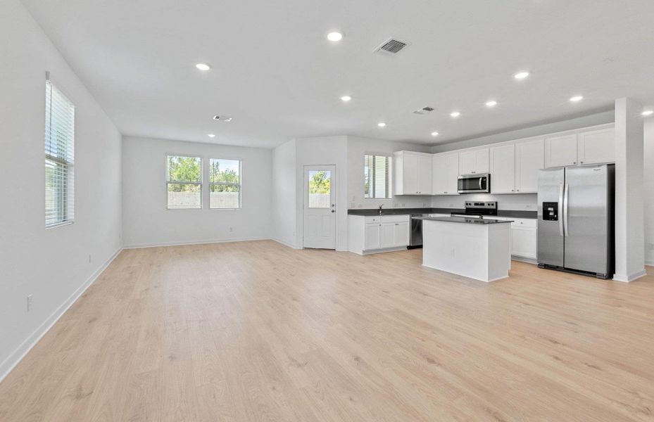 Spacious, unfurnished interior of a new home in County View, Temple (Image 23). Spacious, unfurnished interior of a new home in County View, Temple (Image 23).