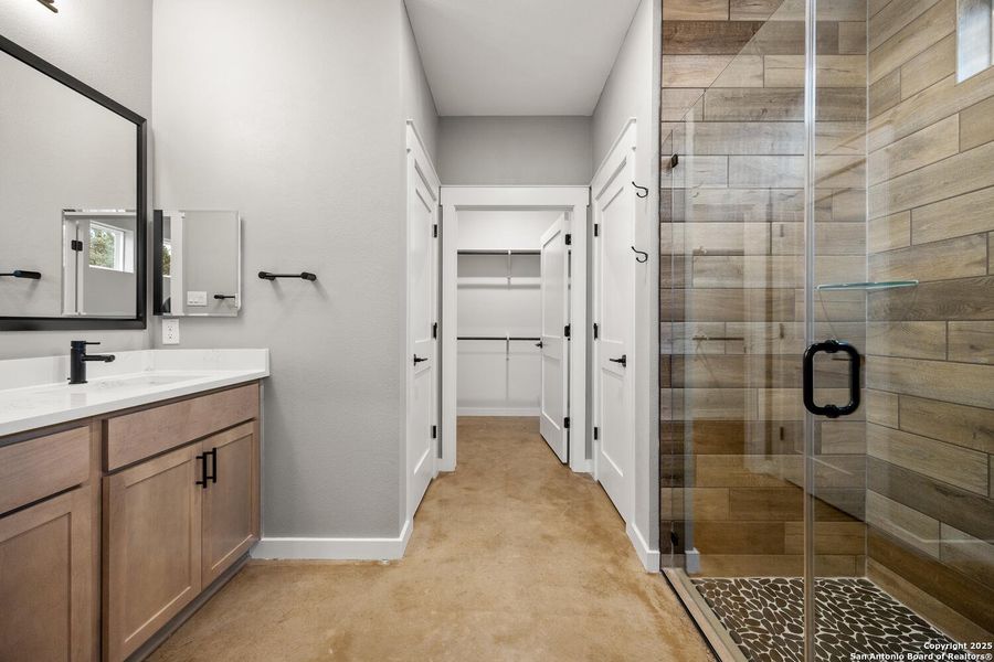 Furnished interior view inside a new home in , Canyon Lake (Image 9).