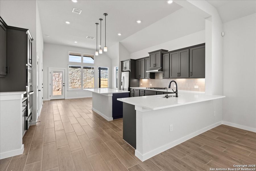 Furnished interior view inside a new home in Meyer Ranch, New Braunfels (Image 5).