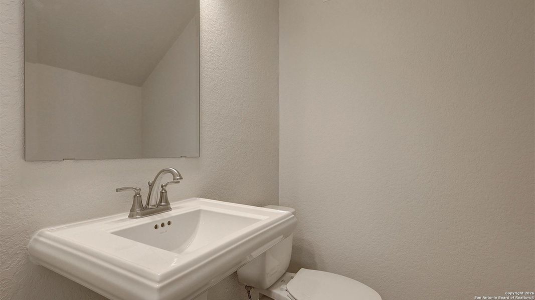 Close-up of interior finishes inside a home in Ladera, San Antonio (Image 15).