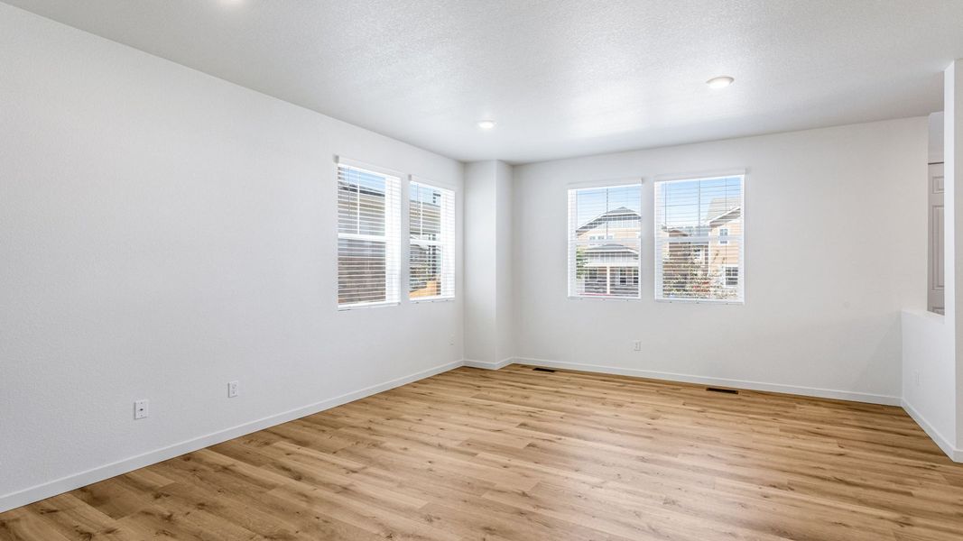 Spacious, unfurnished interior of a new home in Horizon Uptown, Aurora (Image 15). Spacious, unfurnished interior of a new home in Horizon Uptown, Aurora (Image 15).