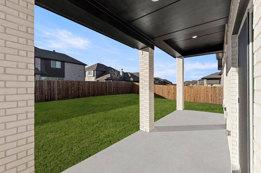 24_25. 1105 Birdsong - Patio