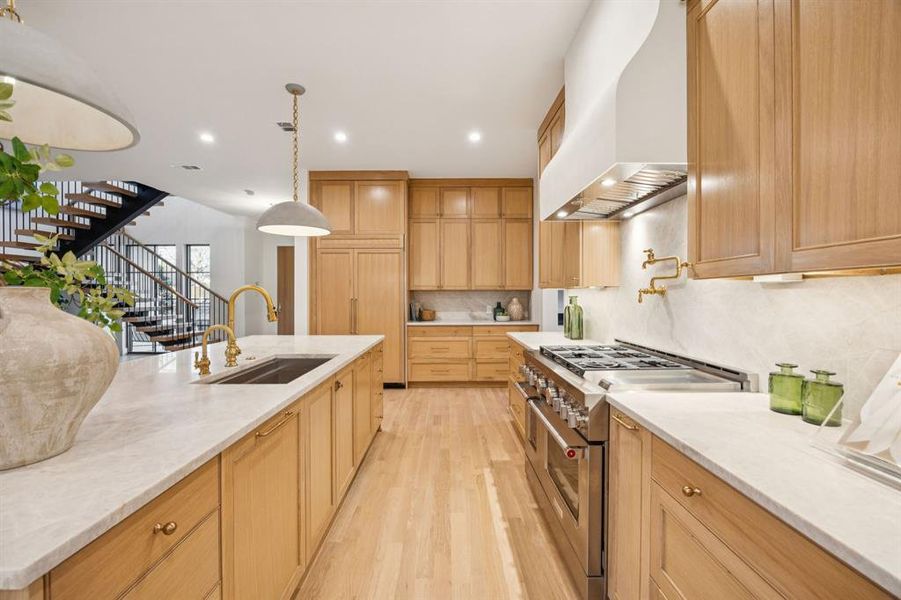 Furnished interior view inside a new home in , Dallas (Image 11).